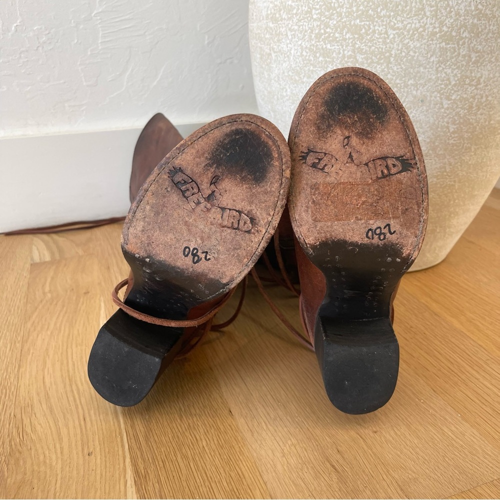 Freebird by Steven Coal Brown Cognac Leather Tall Tie Back Heeled Boots Size 8 - Picture 12 of 12